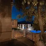 Diamond- Beautiful Seaview, Bar, Pool & Gym Selca (Brac)