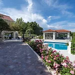 Diamond- Beautiful Seaview, Bar, Pool & Gym 别墅